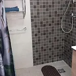St Pauls Bay Luxury 2 Bedroom Blue Water Flat 36 * St. Paul's Bay