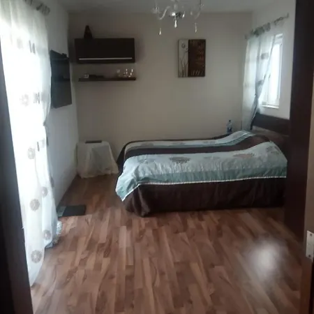 St Pauls Bay Luxury 2 Bedroom Blue Water Flat 36 * St. Paul's Bay