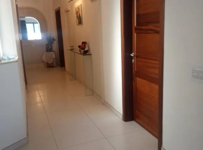 St Pauls Bay Luxury 2 Bedroom Blue Water Flat 36 *